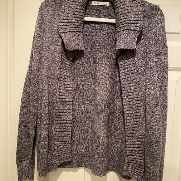 Gray and white shawl neck sweater - Picture 2 of 2